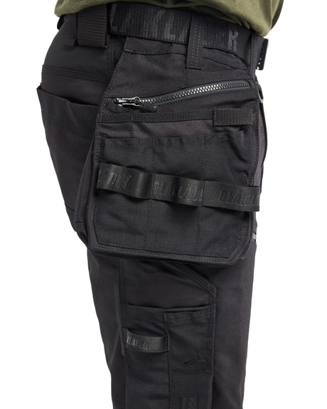 Werkshort STRIKER 1972